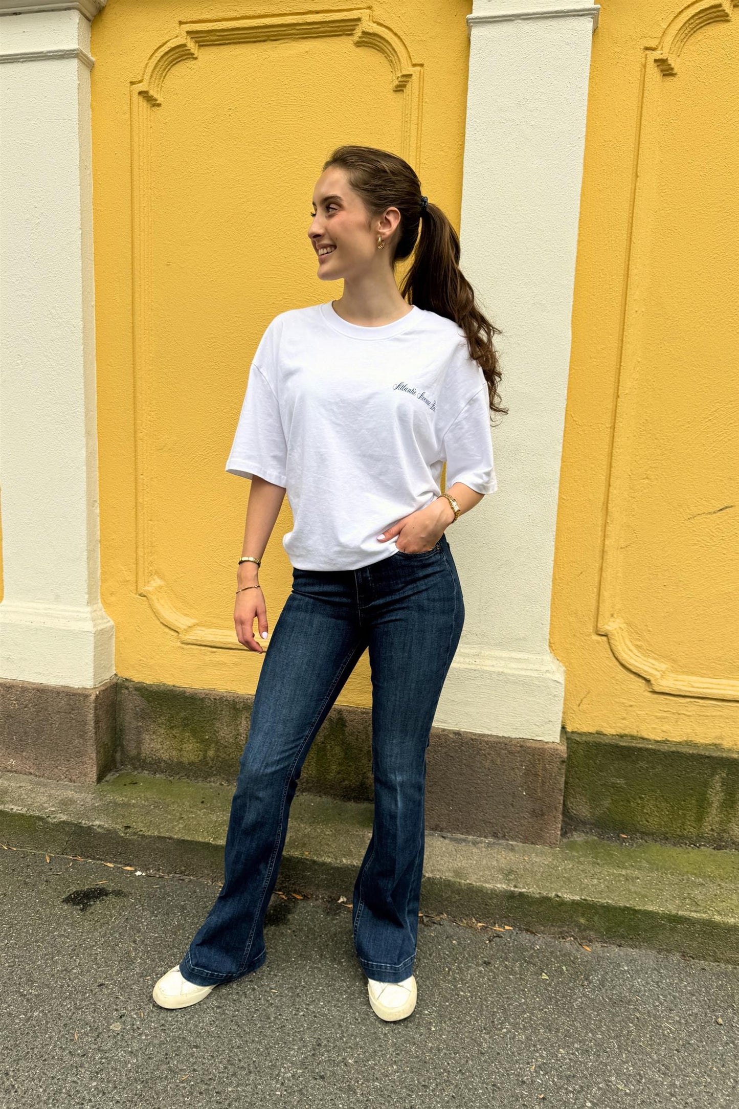 The MERETHE Jean Dark Vintage Blue