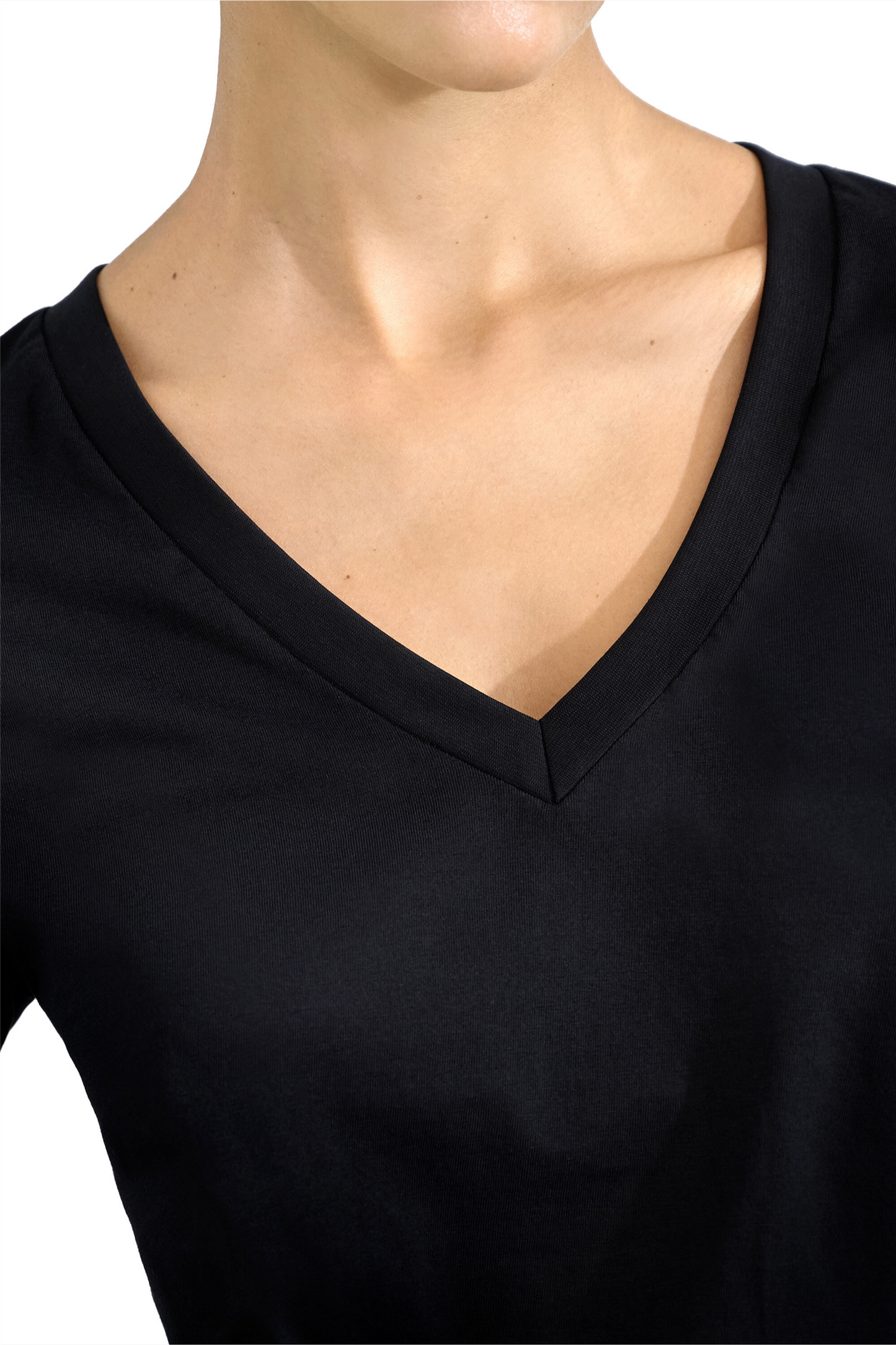 V-Neck Regular Black