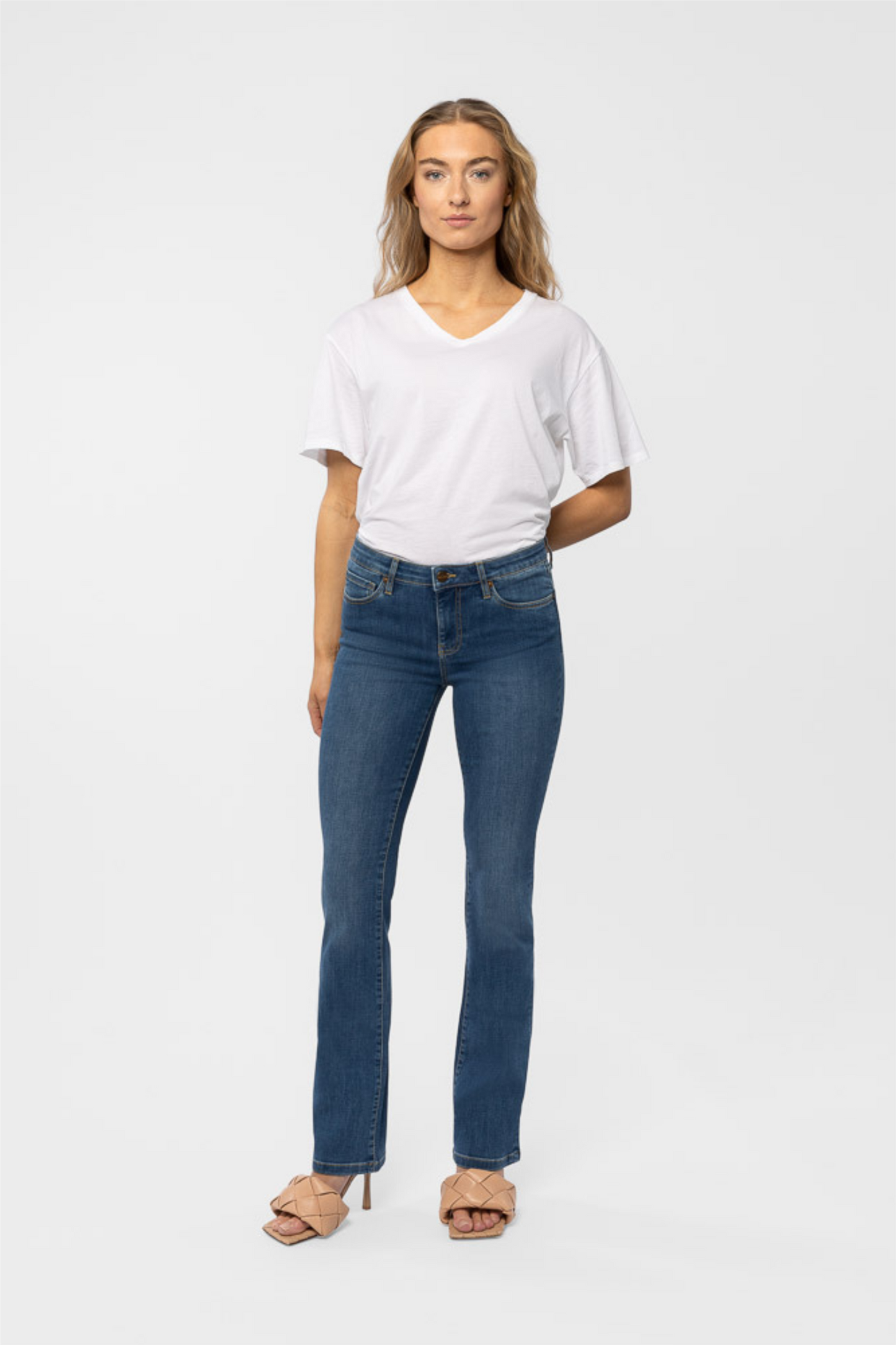 The RUTH Jean Vintage Blue