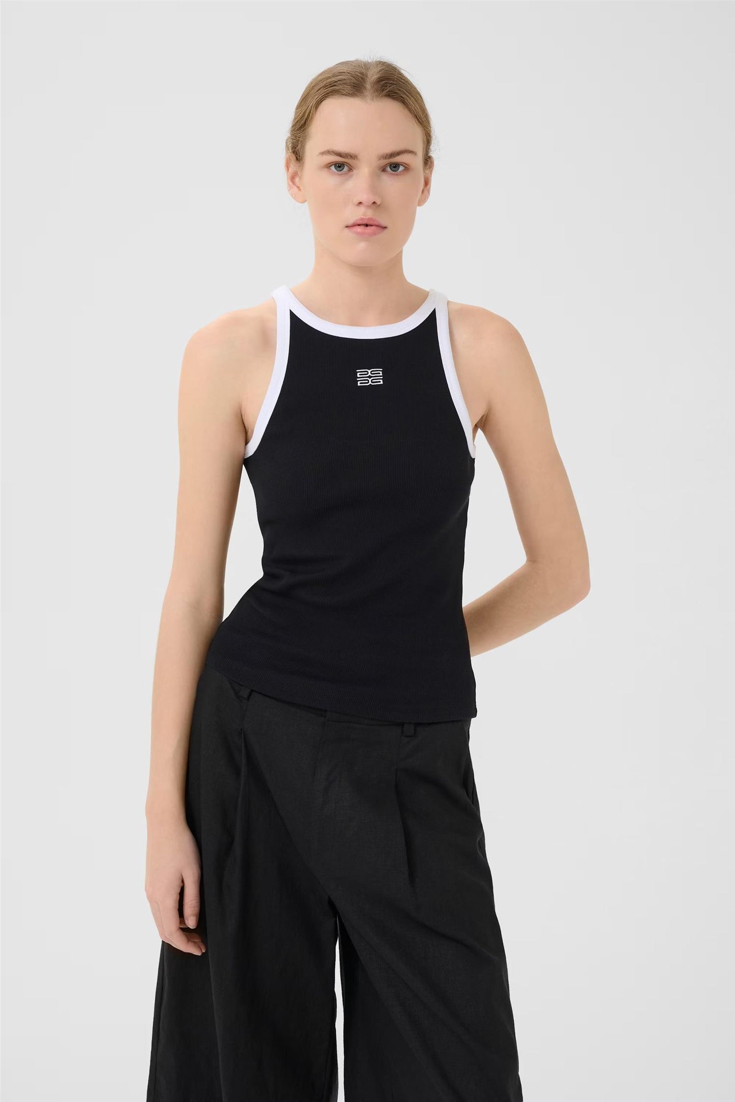 GZdrew contrast logo tank Black