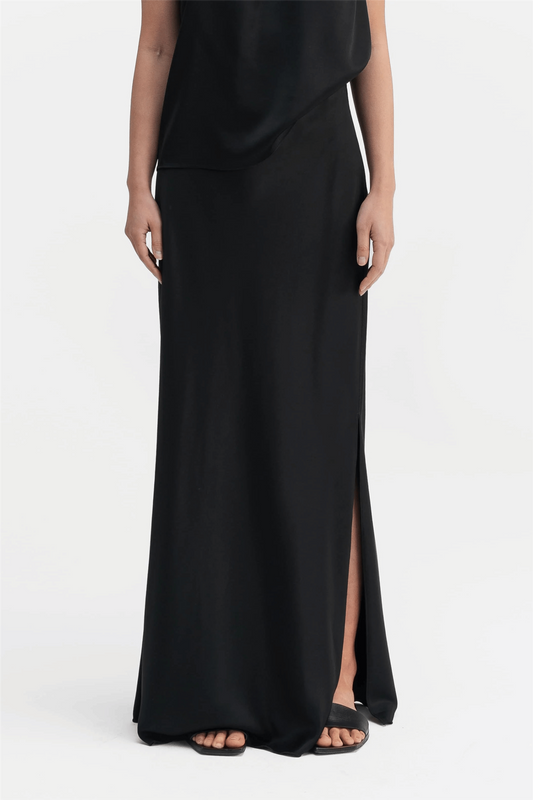 Hana Long Logo Skirt Black