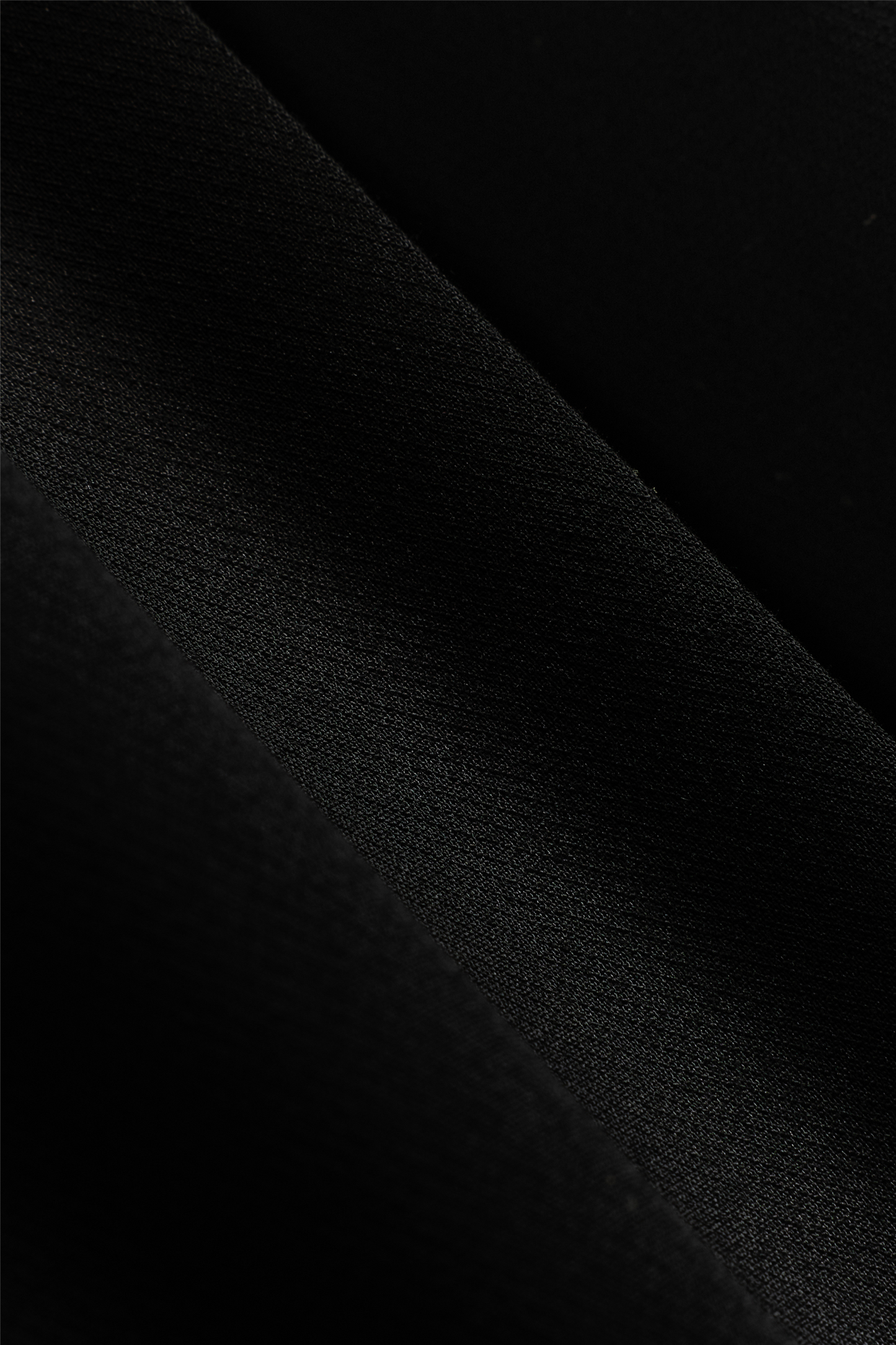 Reign Tailored Extra Wide Black.