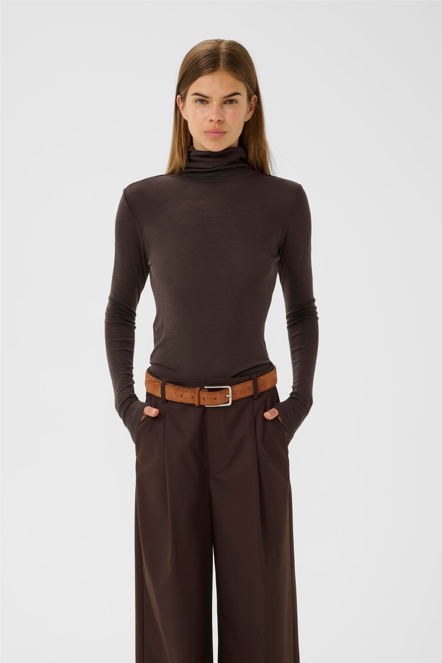 GZninia wool rollneck Chocolate Torte.