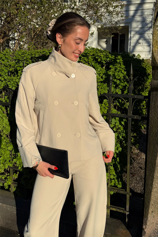 Avenue Trenchcoat Ivory White