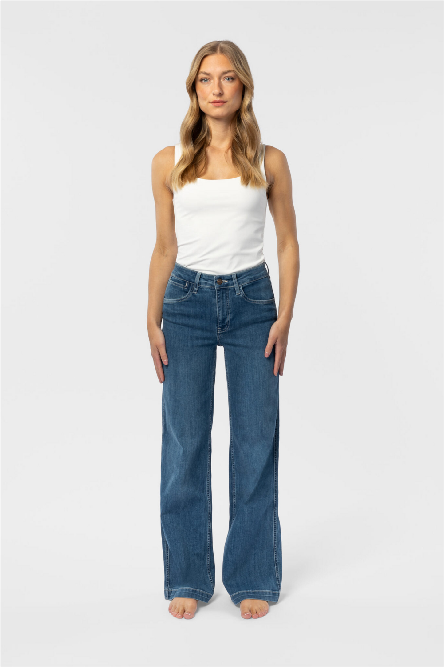 The VICTORIA Jean Vintage Blue