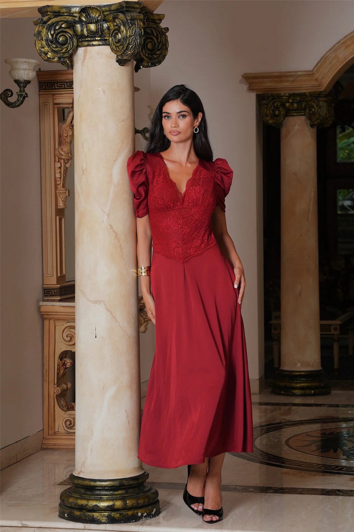 Francis Lace Midi Dress Red