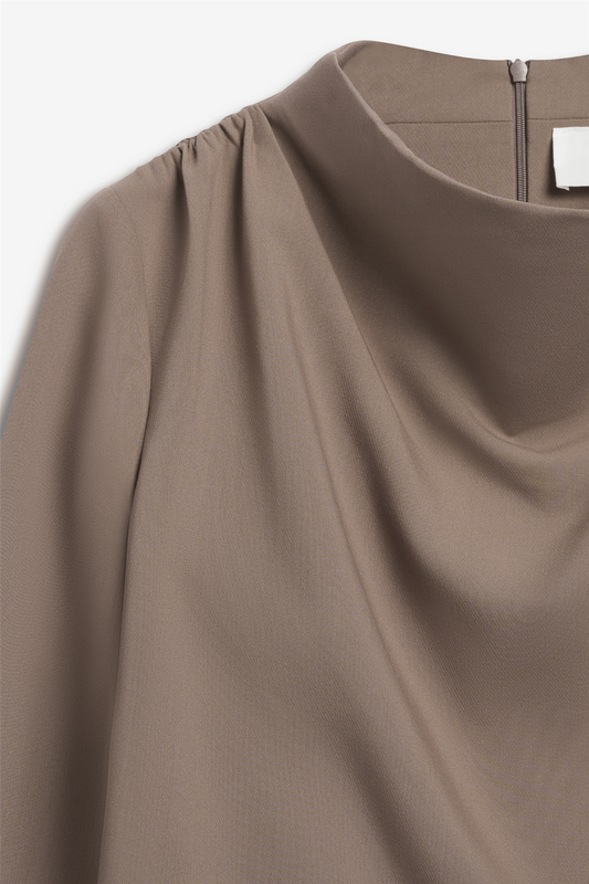 Beverly Top Taupe Grey