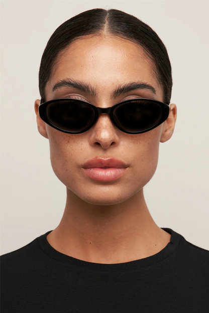Ivy Black/Smoke