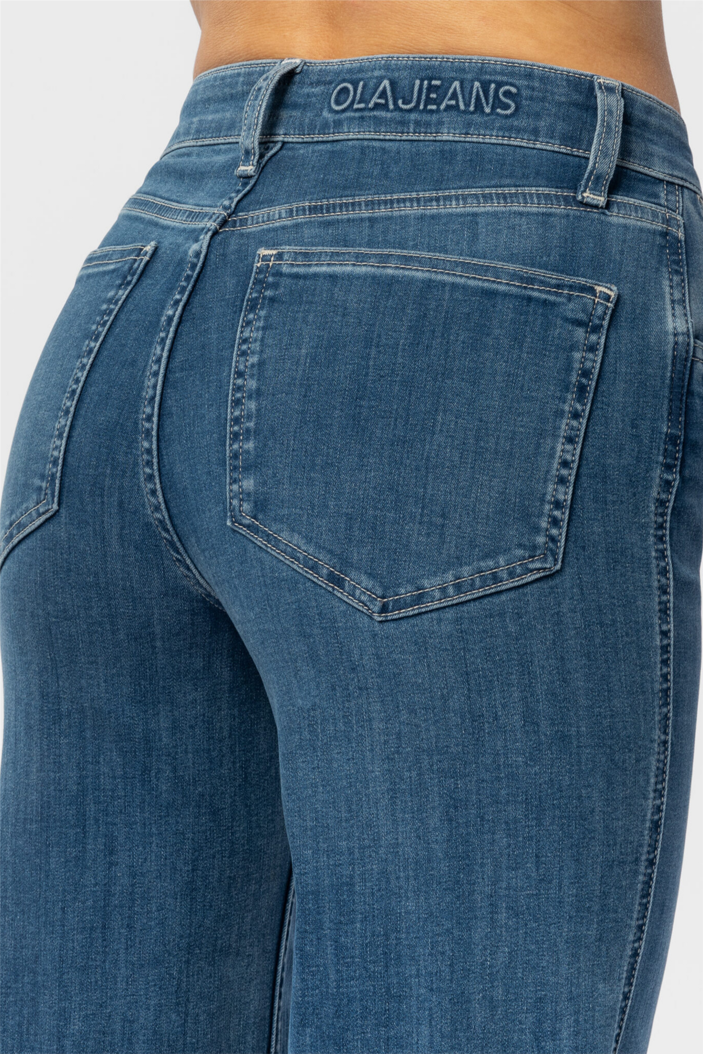 The VICTORIA Jean Vintage Blue