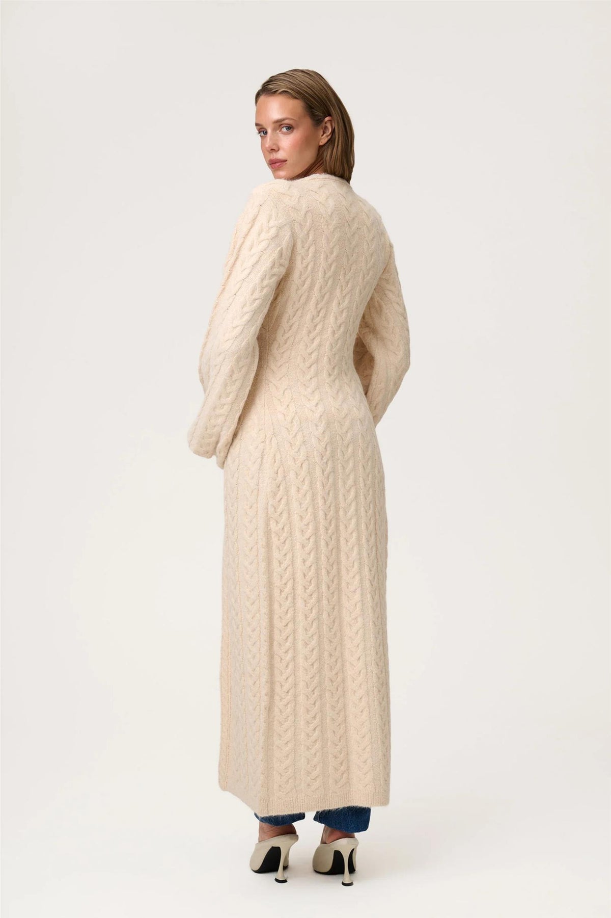 Biella Cardigan Butter Yellow.