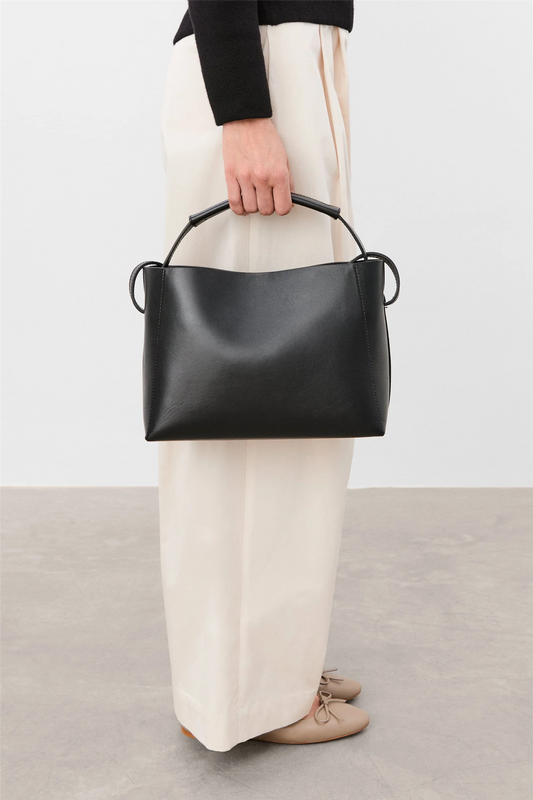Hedda Midi Handbag Leather Black