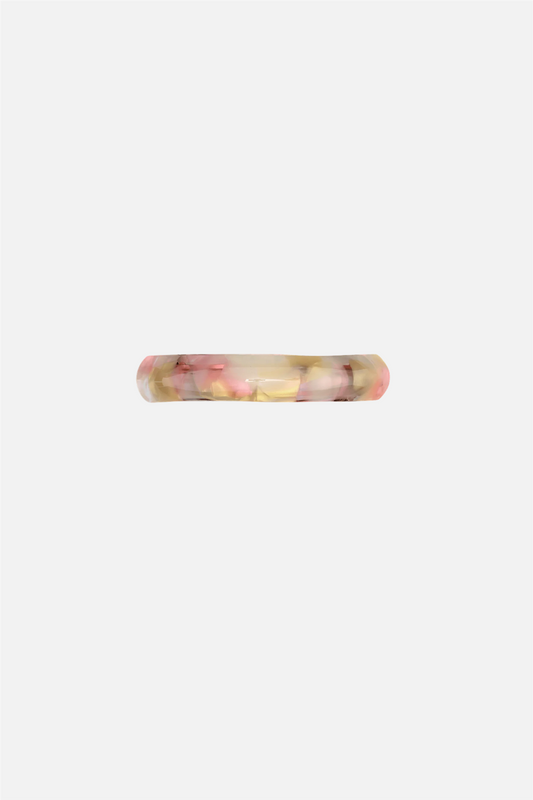 Curved Sundae Clip Strawberry Cheesecake.