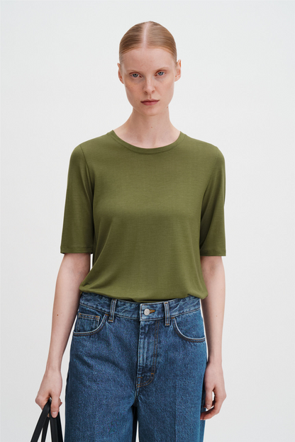 Elena tee Laurel Green