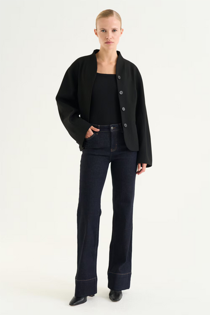 Nora Jeans Raw Blue.