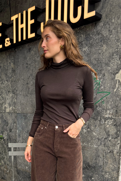 GZninia wool rollneck Chocolate Torte