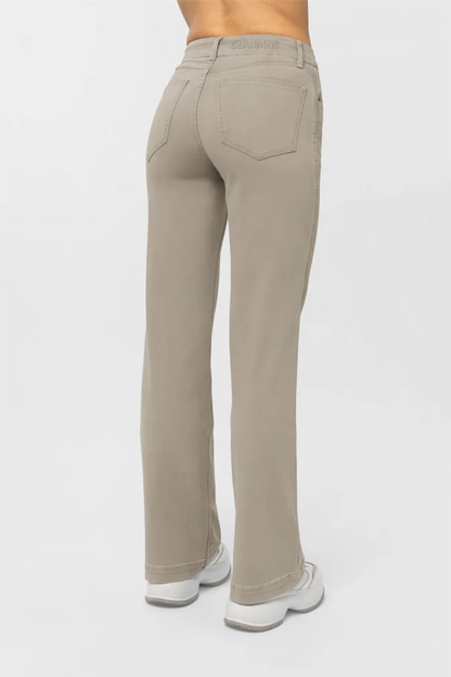 The VICTORIA Jean Warm Beige.