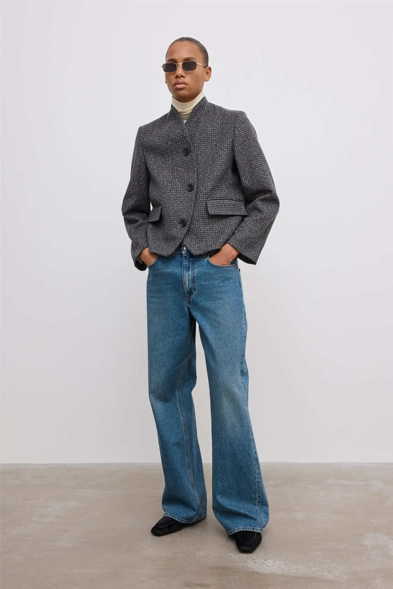 Short Curved Jacket Charcoal Grey.