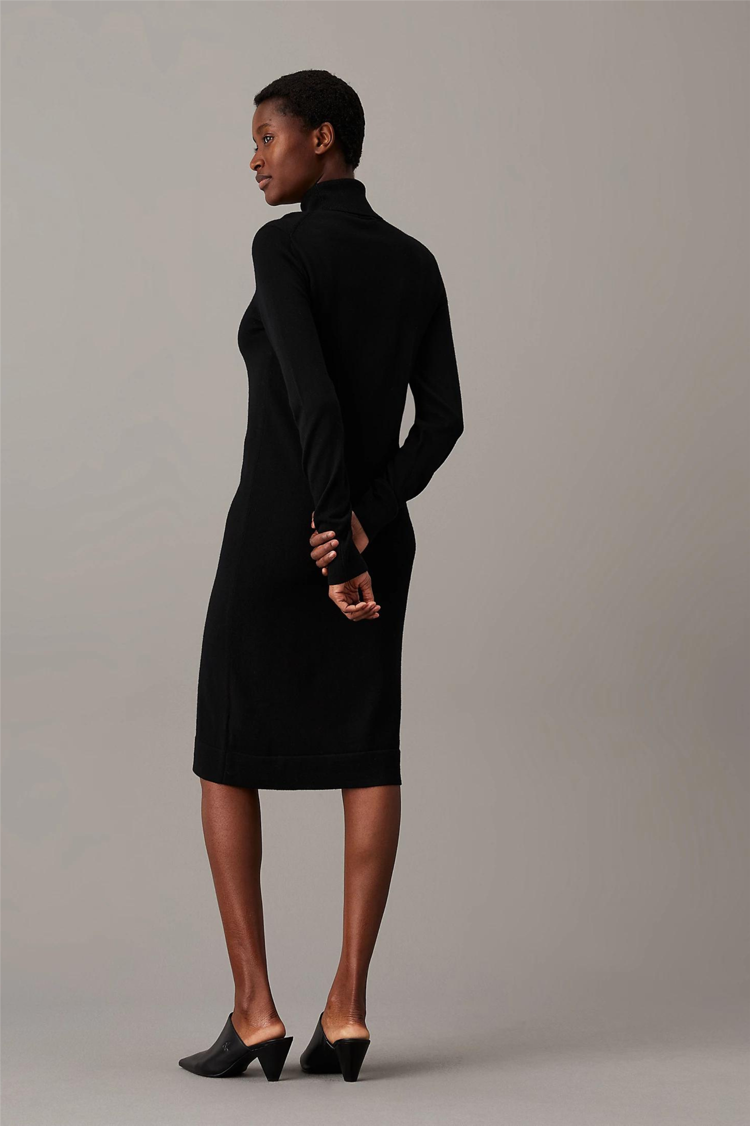 Merino wool knee dress Ck Black Beh.