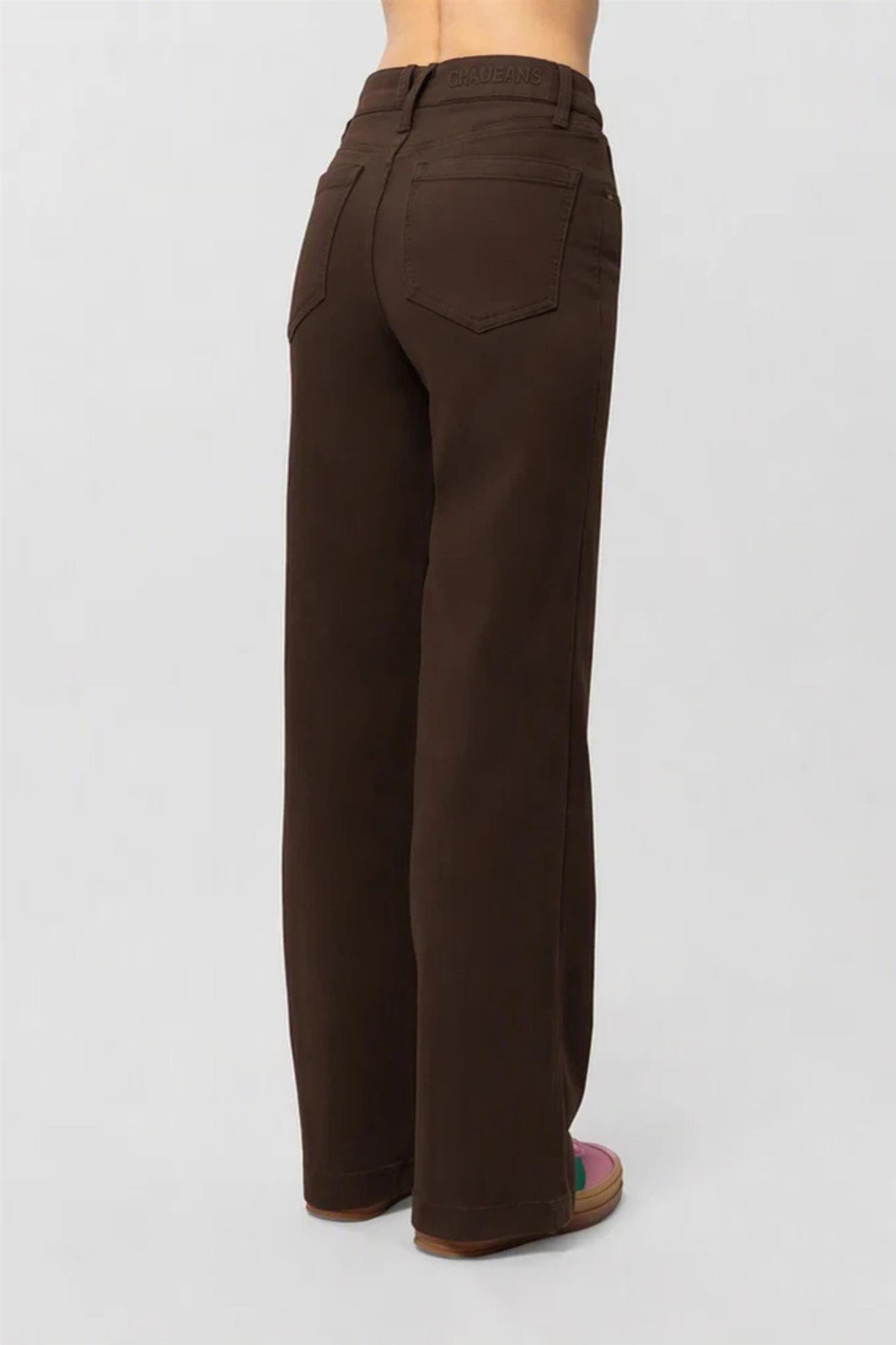 The HENNIE Jean Dark Cacoa