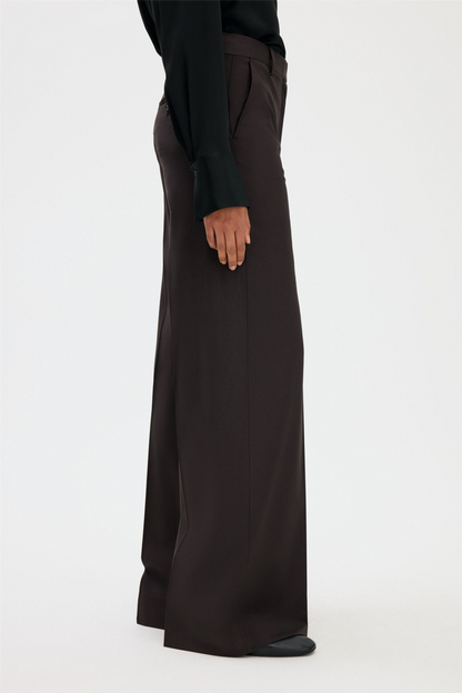 Darcey Wool Trousers Dark Chocolate.