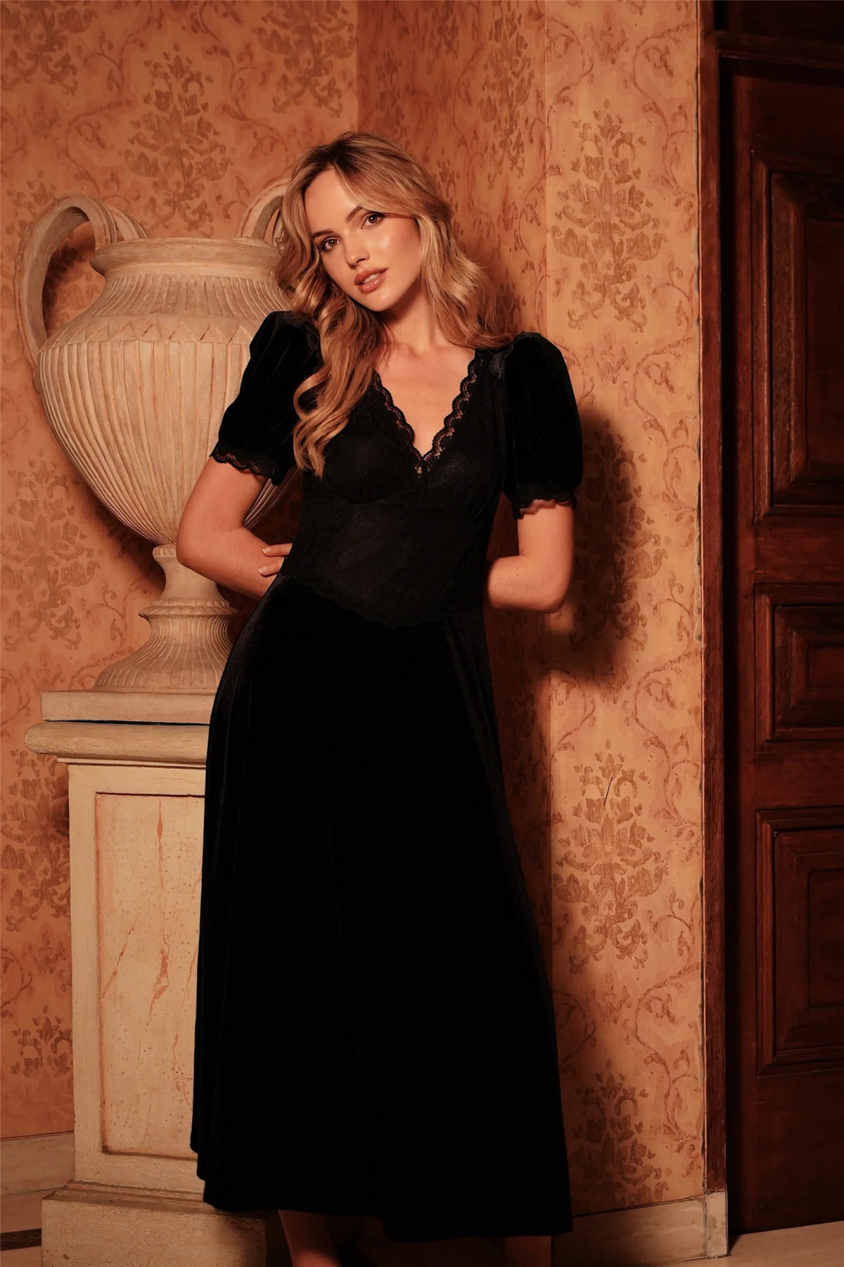 Francis Velvet Midi Dress Black Velvet