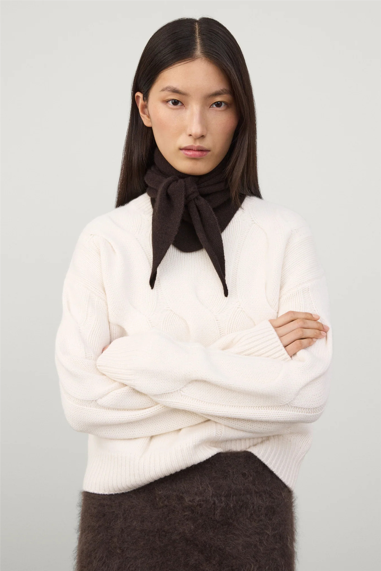 Florianne Scarf Dark Oak.