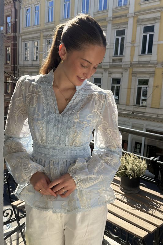 Aliah Needle Blouse Arctic Blue