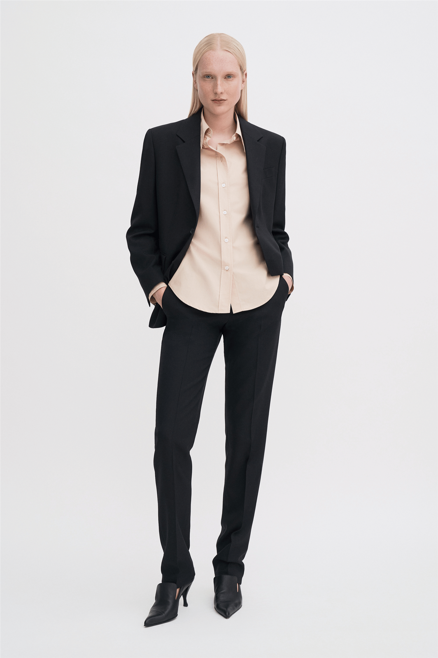Deliah blazer Black.
