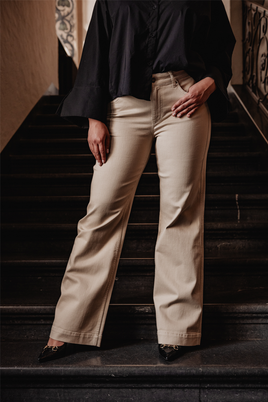 The VICTORIA Jean Warm Beige
