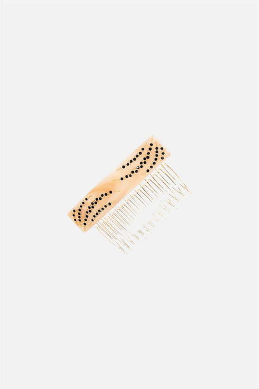 Dolly Comb Powder.
