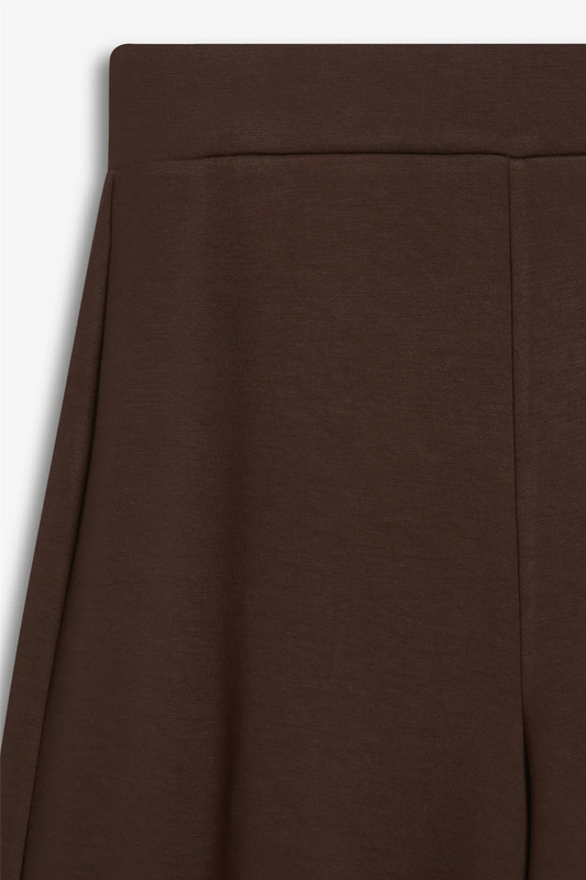Elle pant Cocoa Brown.