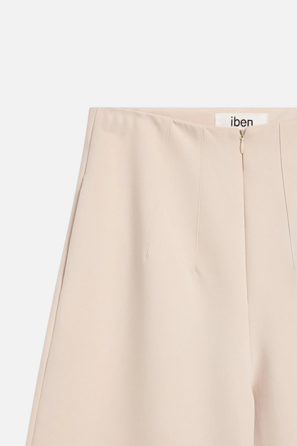Smooth Barrel Pants Ivory White