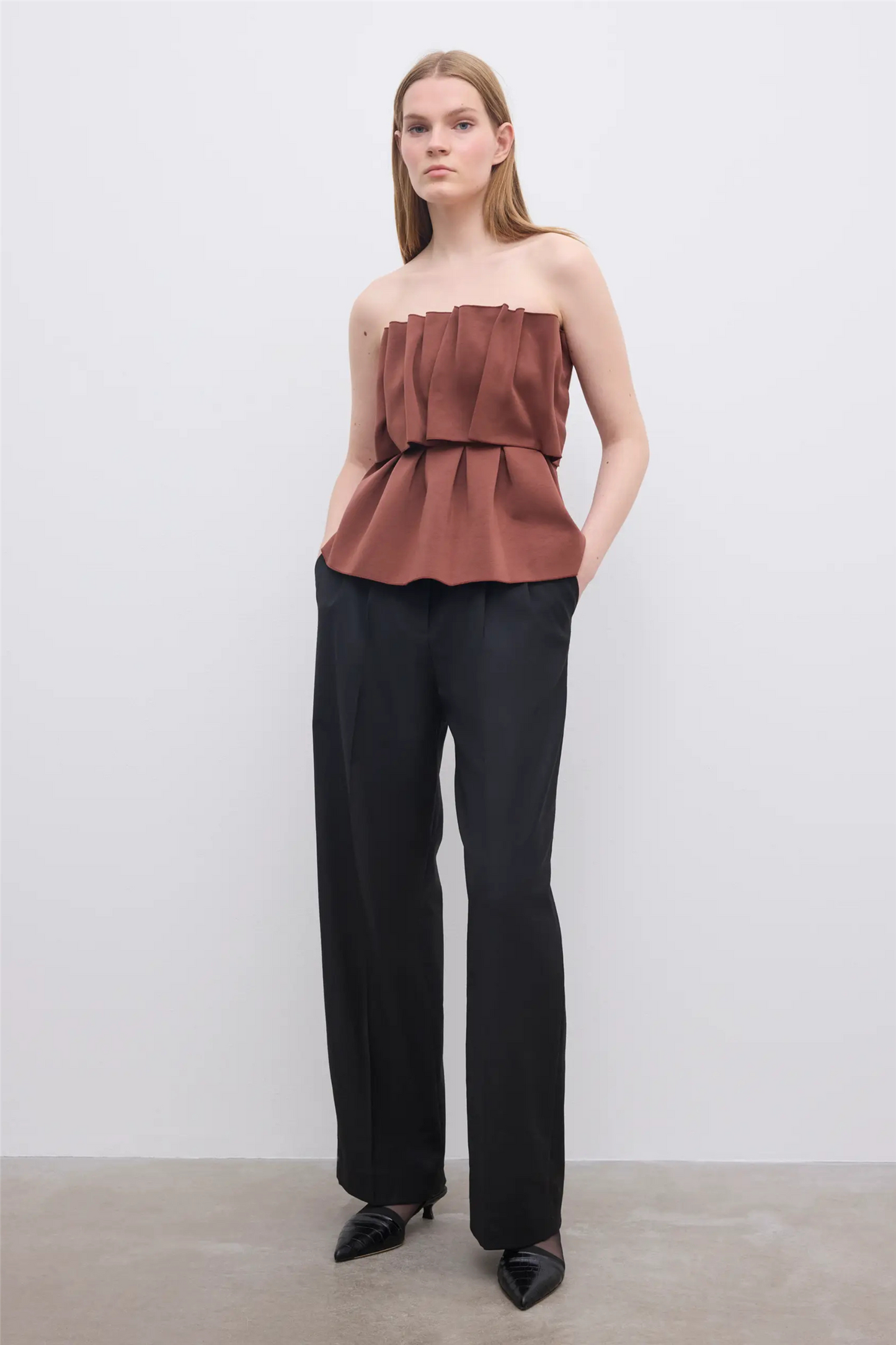 Sculpted Tube Top Mahogny Red