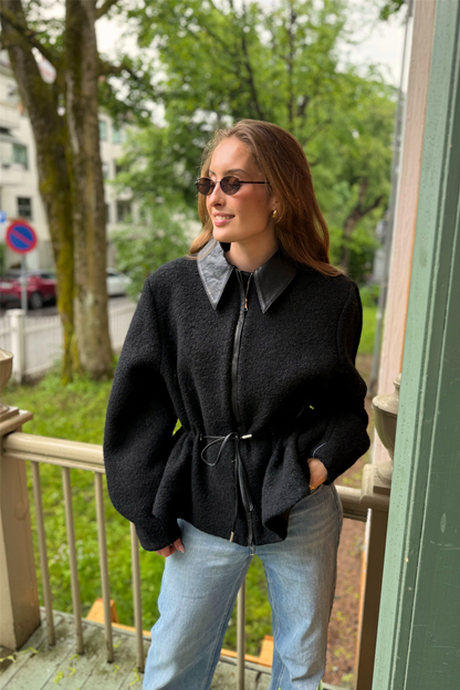 Windsor Cropped Jacket Black