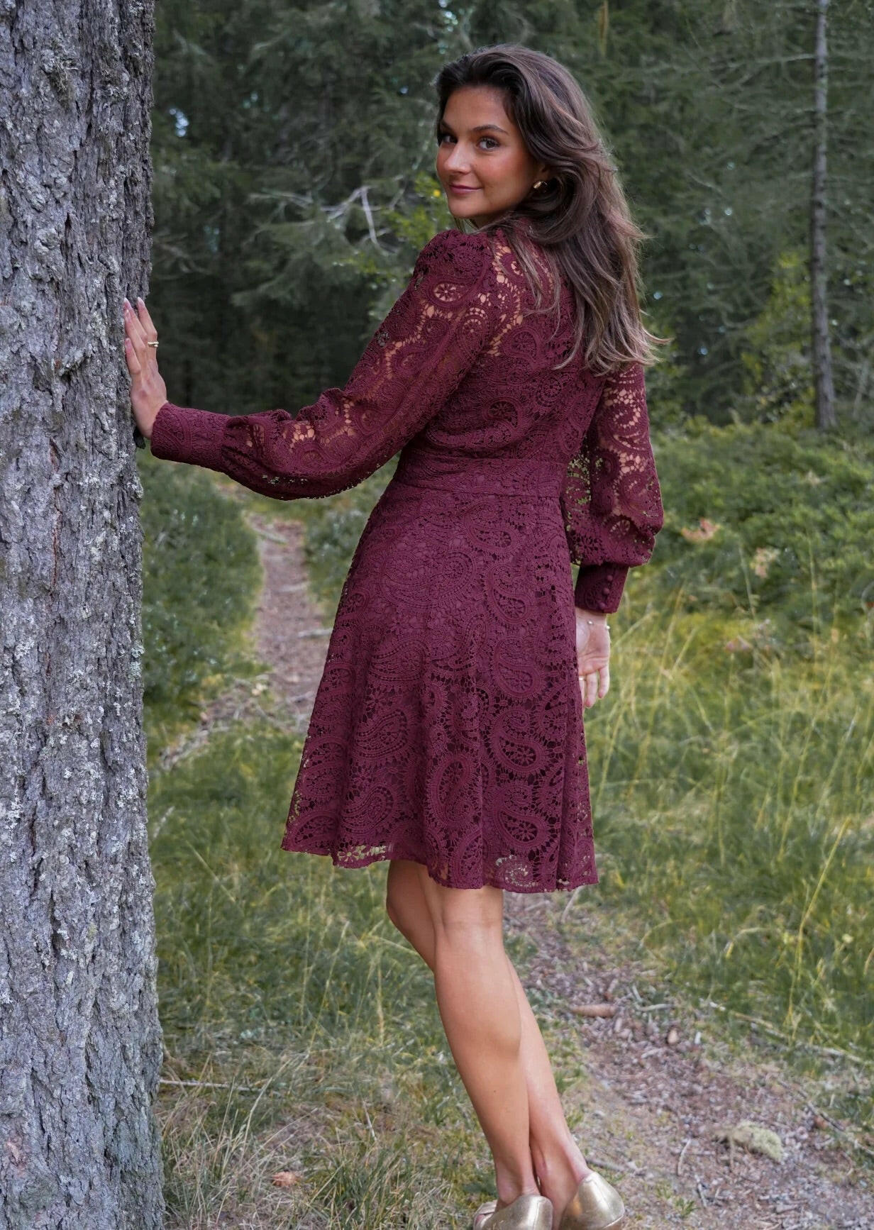 Lace dress Bordeaux.