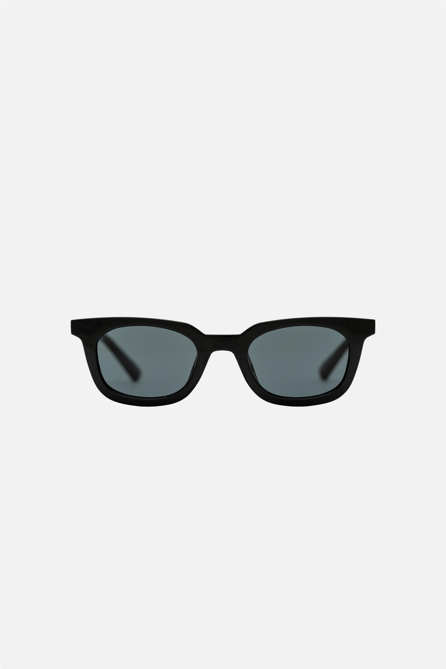 Nia Wayfarer Black