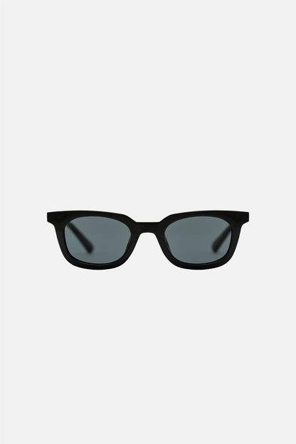 Nia Wayfarer Black