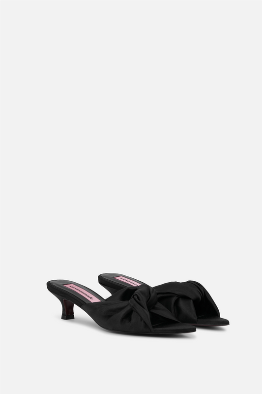 Alia Satin Black