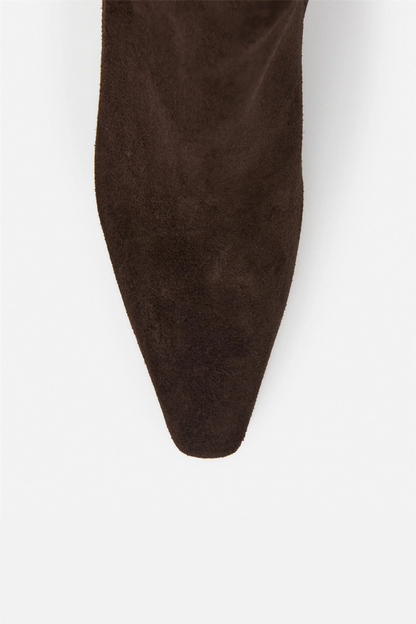 Xena Suede Chocolate.