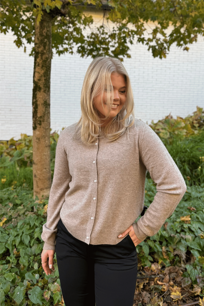 Victoria Cardigan Walnut