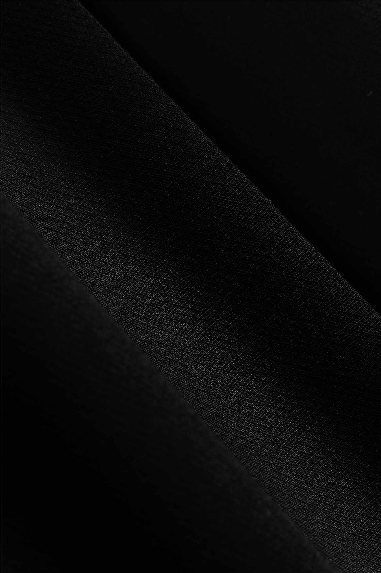 Reign Tailored Extra Wide Black.