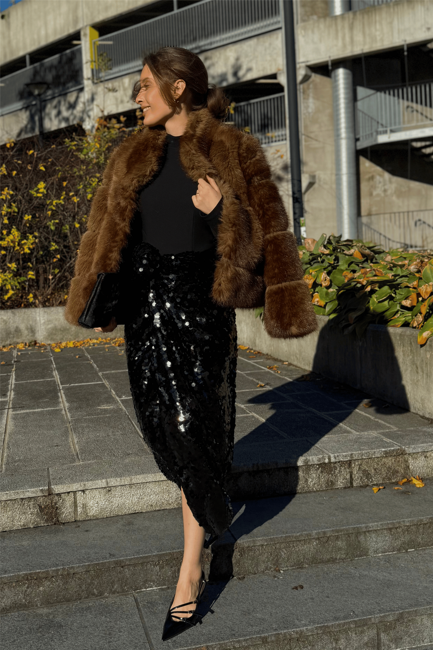 Knotted Midi Dress Black