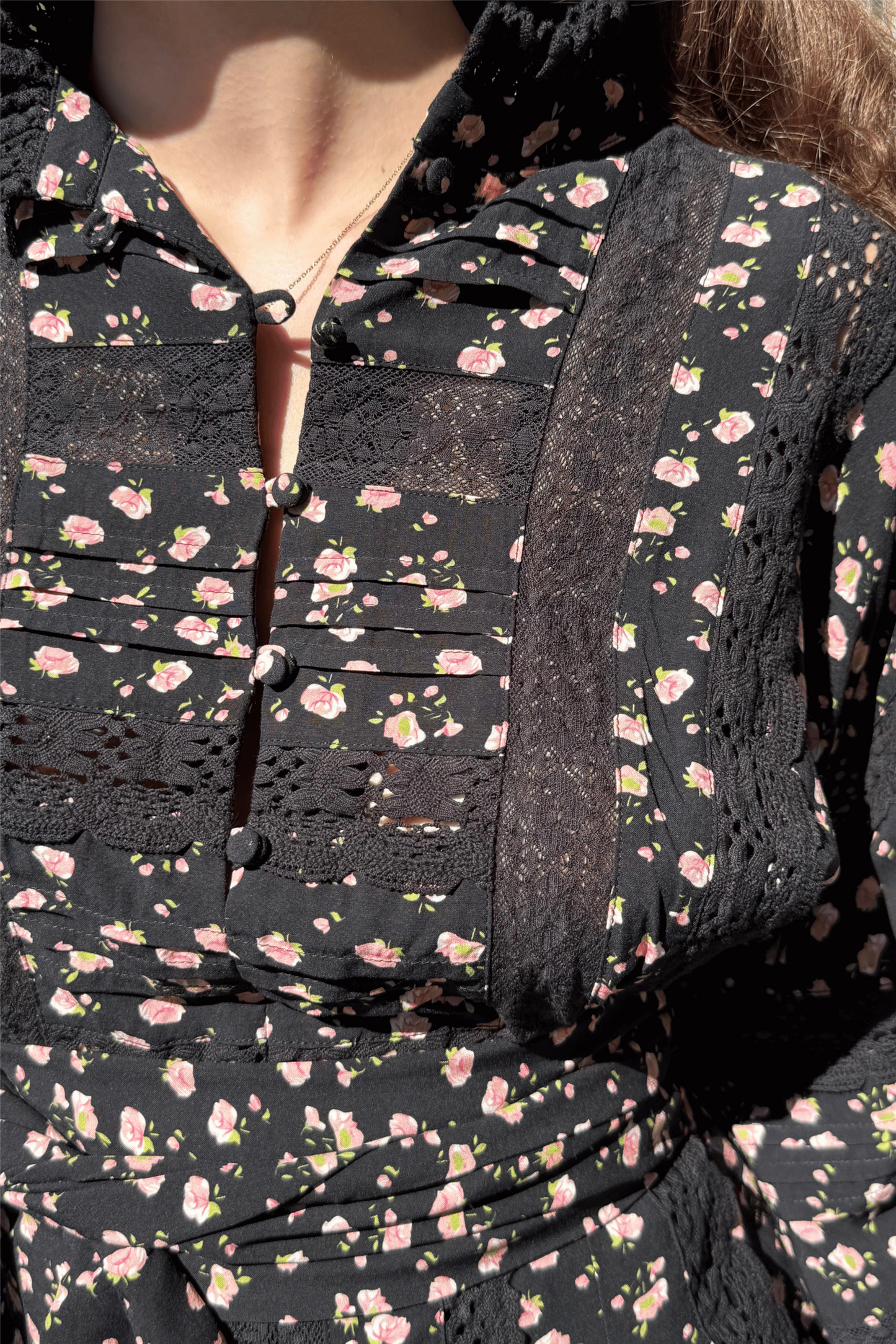 Lita Dress Black Pink Roses