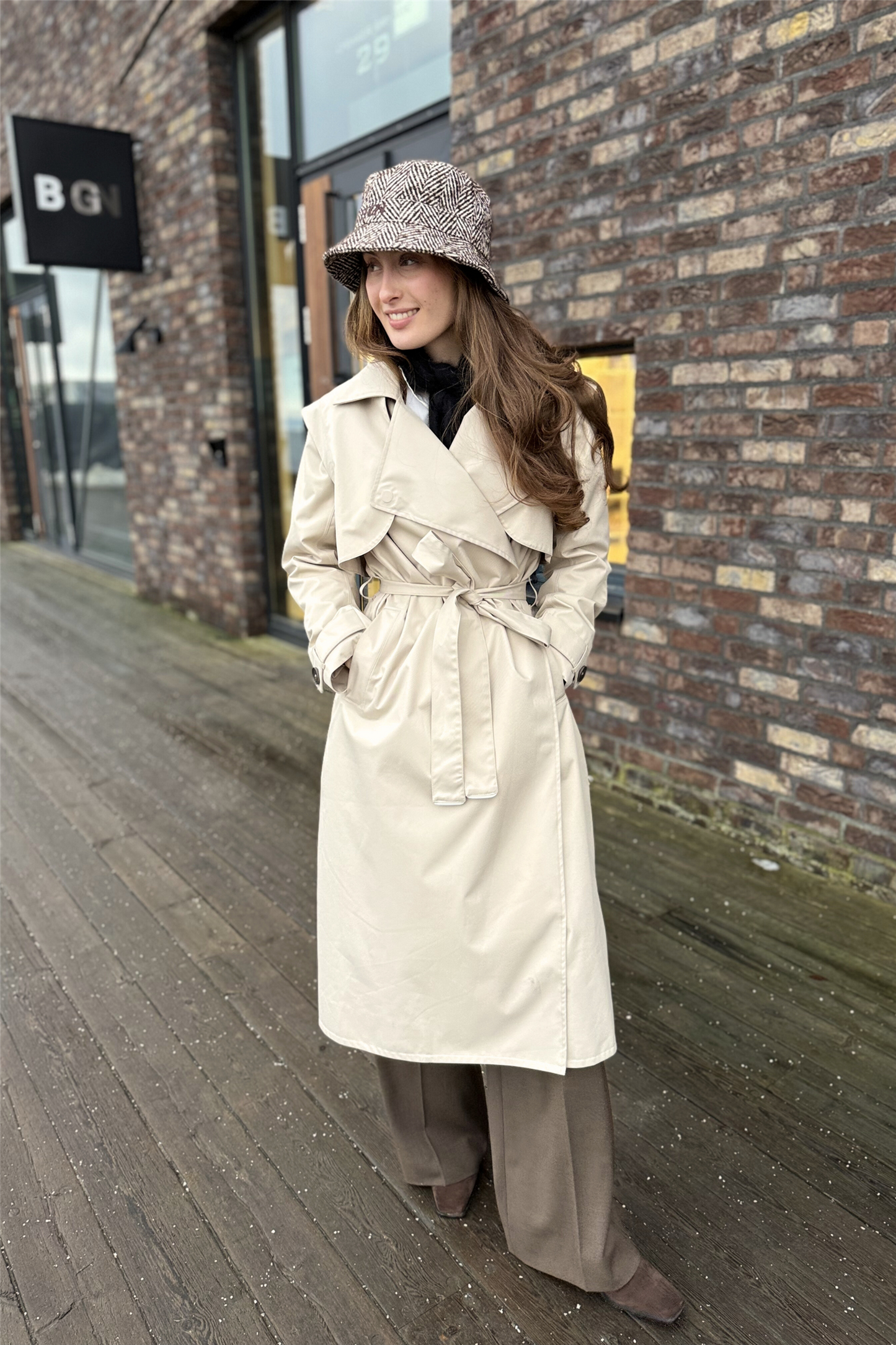 Regndråpe Trench Coat Sand