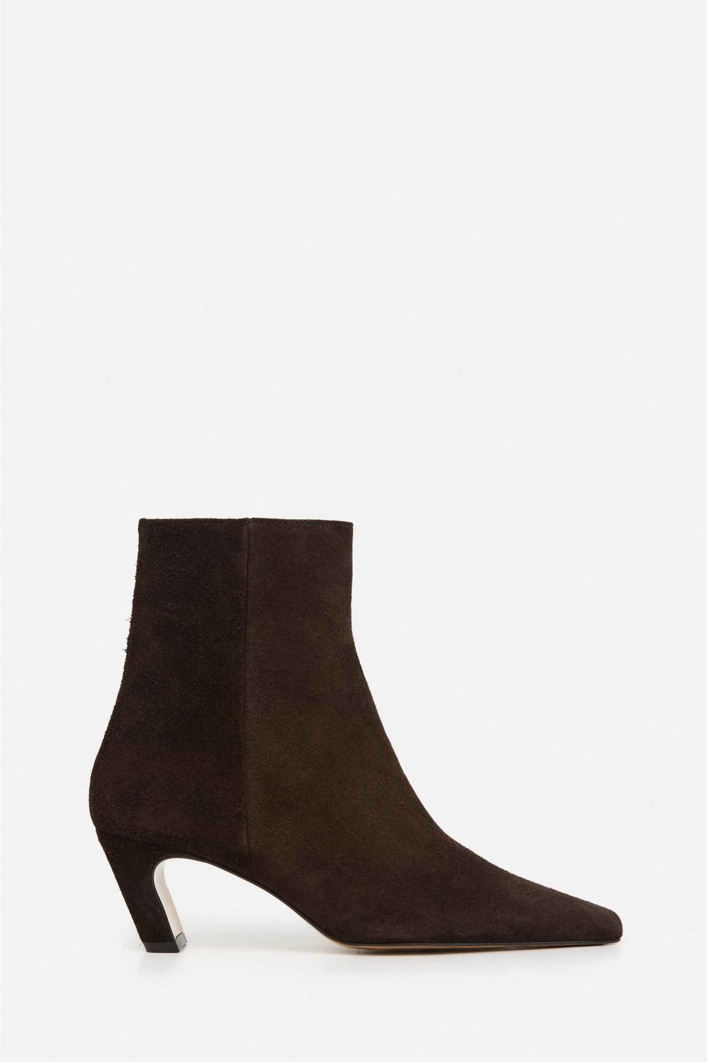 Xena Suede Chocolate.