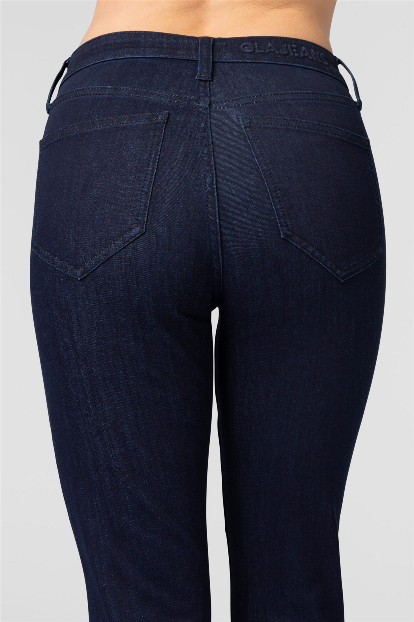 The MERETHE Jean Dark Navy