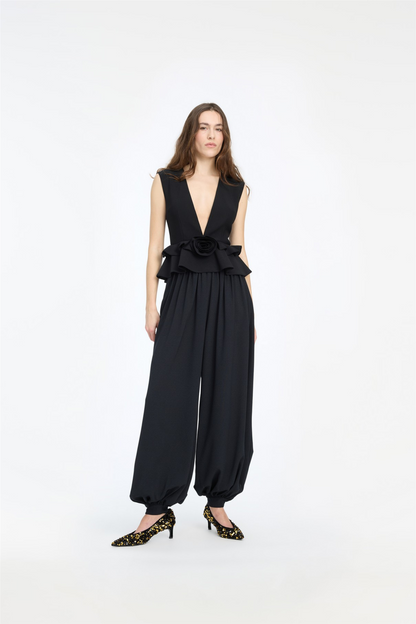 V-Neck Flower Top Black.