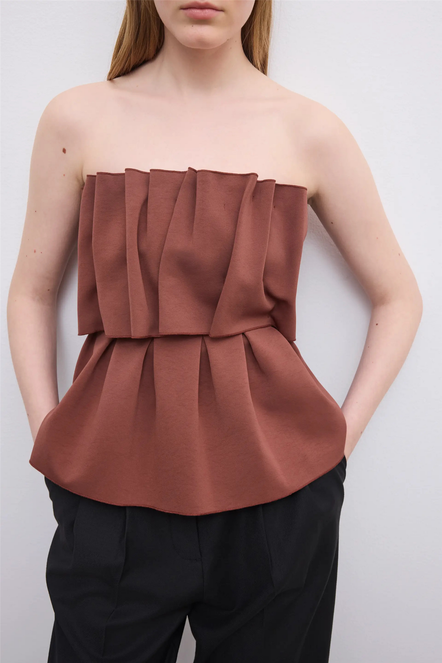 Sculpted Tube Top Mahogny Red