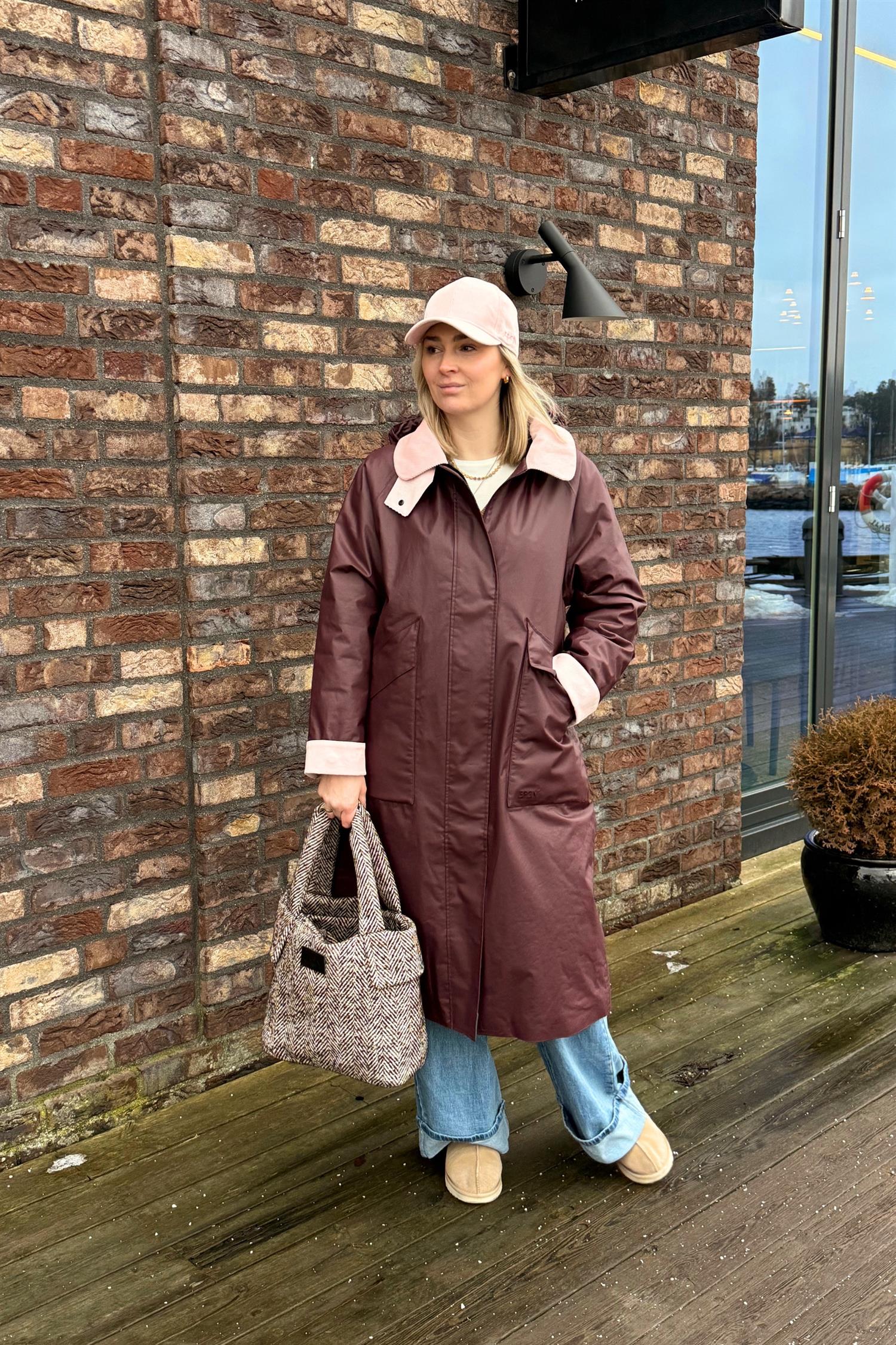 Tordenbrak Coat Wine Red.