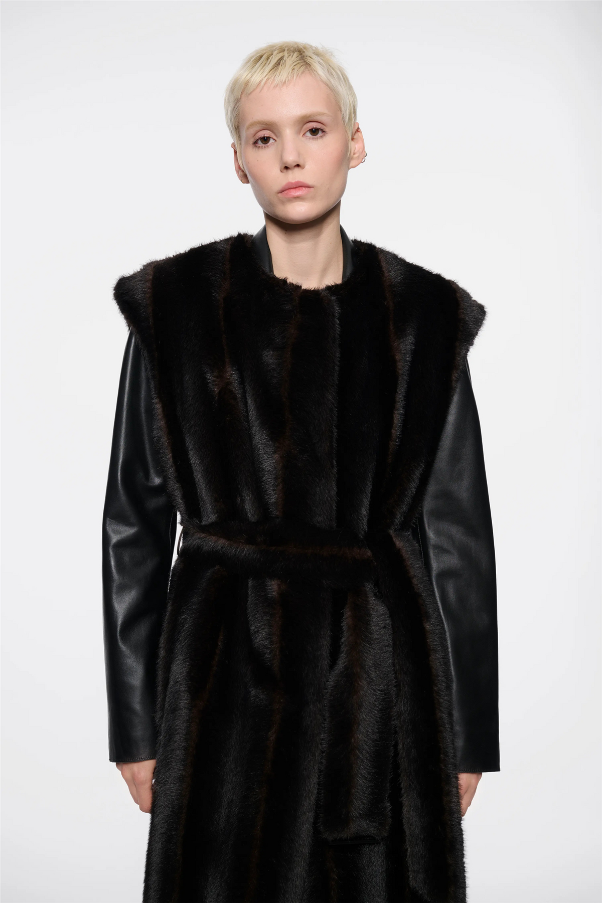 Klara Vest Dark Brown